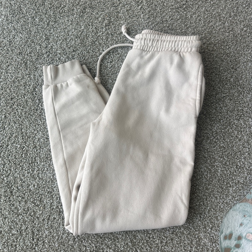 Zara Cream Sweatpants